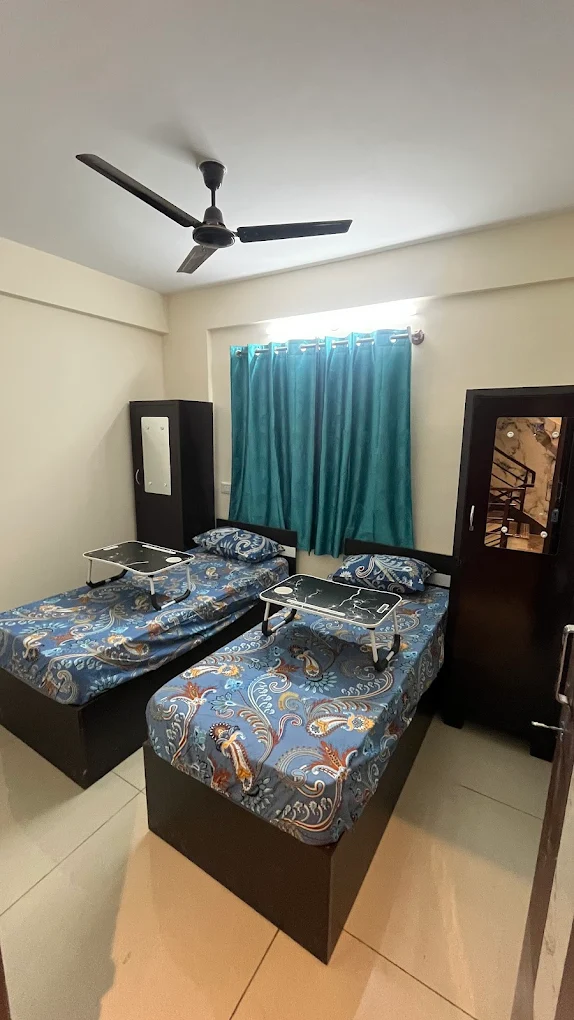 Double sharing PG room with 2 beds near Electronic City - CK Co-Live GB Palya